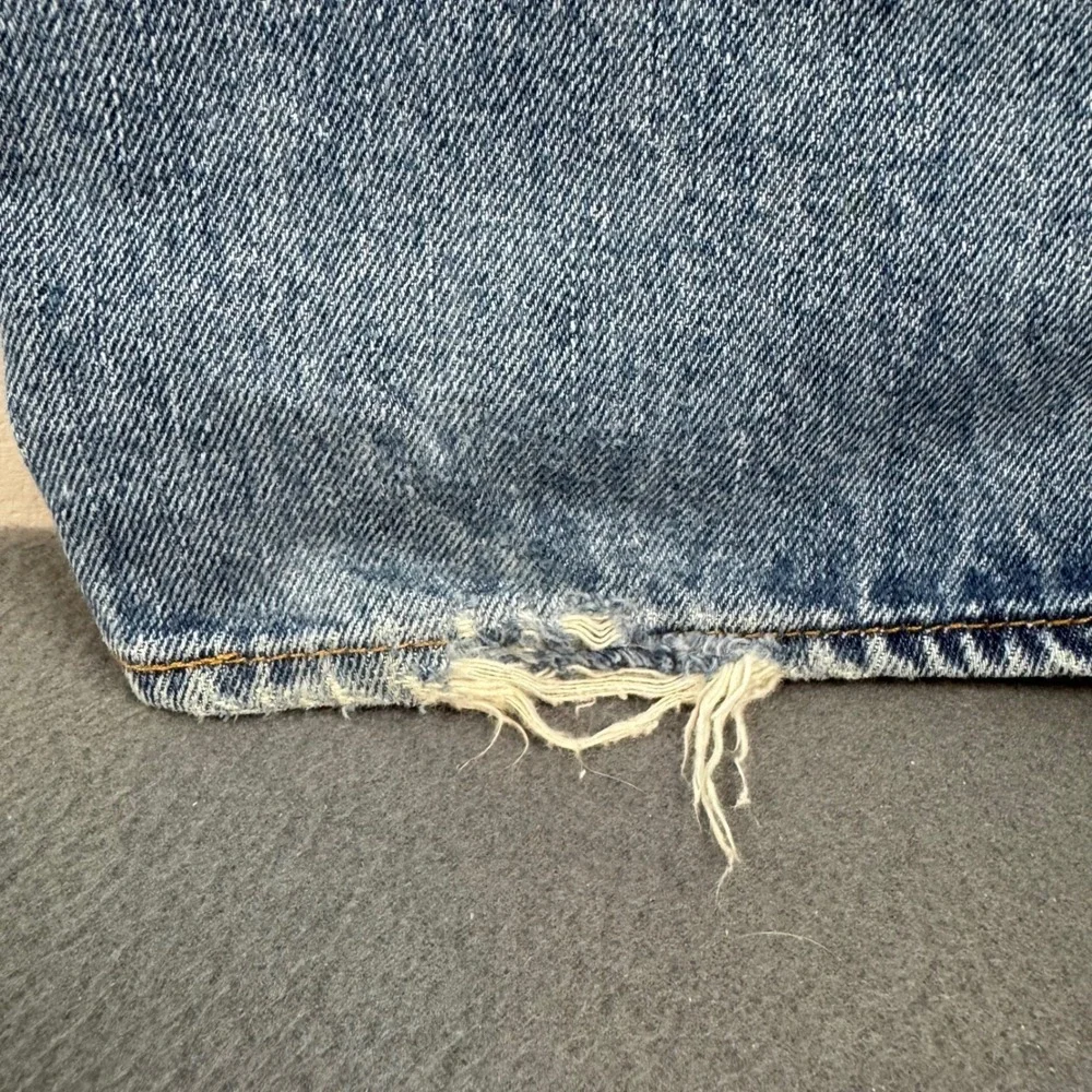 Levis 501 Straight Leg Jeans Mens 34x34 Blue Medium Wash Button Fly Cotton